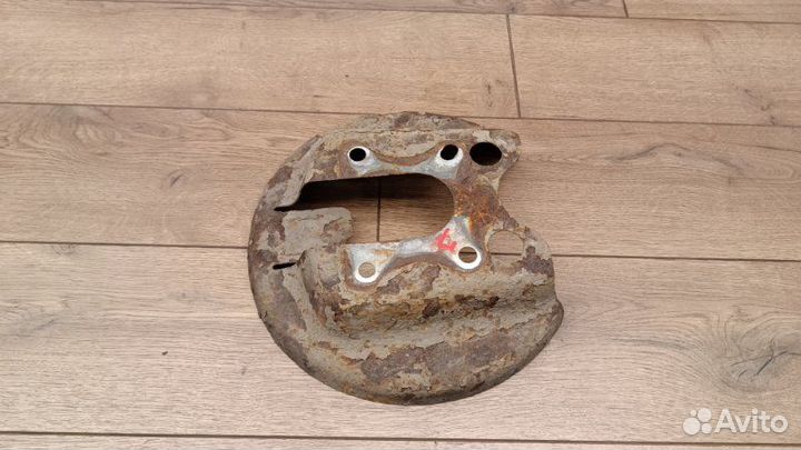 Пыльник тормозного диска задний левый Peugeot 308