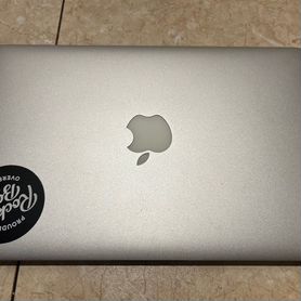 Apple MacBook Air 11 2010