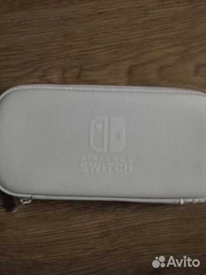 Nintendo switch lite с чехлом