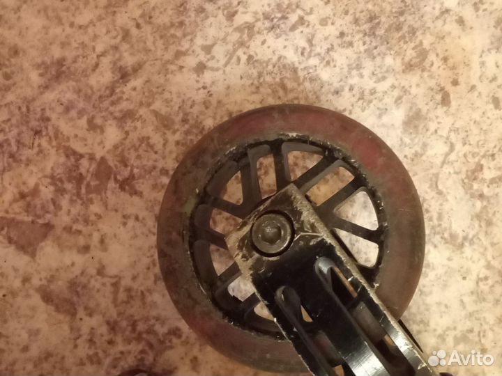 Самокат трюковой