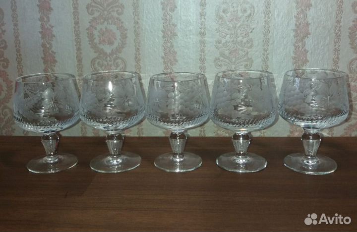 Коньячные бокалы