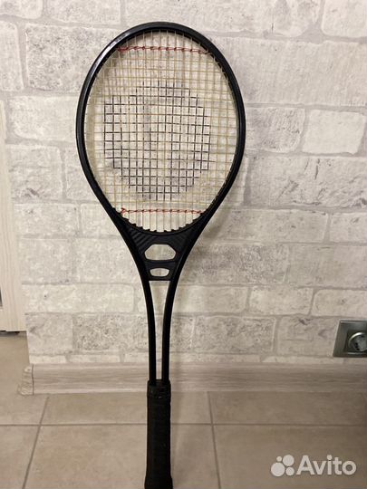 Теннисная ракетка