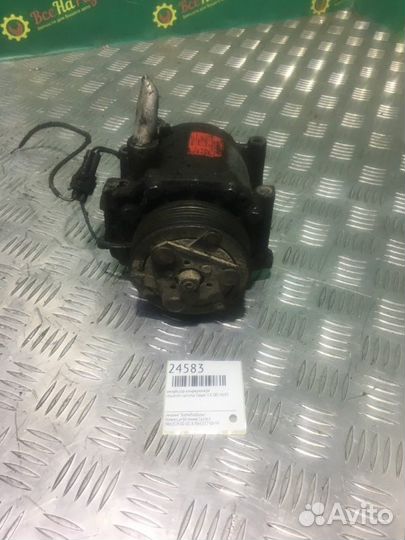 Компрессор кондиционера Mitsubishi Carisma седан