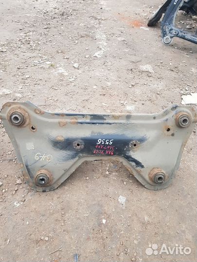 Подрамник задний Hyundai Santa-fe