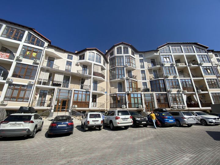 1-к. квартира, 54 м², 1/4 эт.