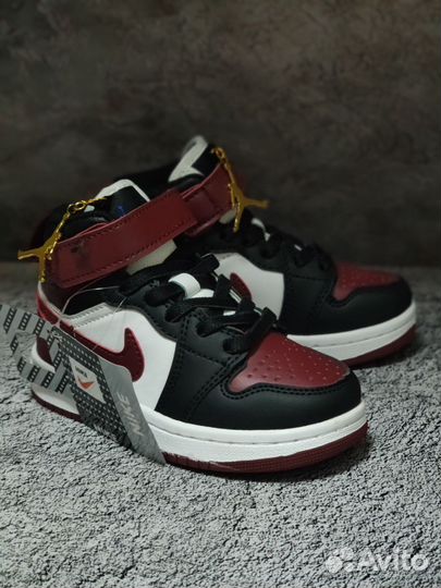 Кроссовки детские Nike Air Jordan 1 р.26-30