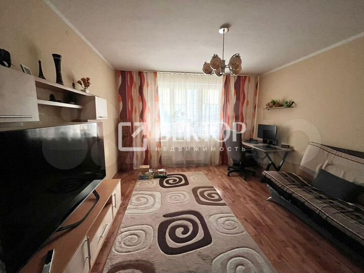 3-к. квартира, 82 м², 5/10 эт.