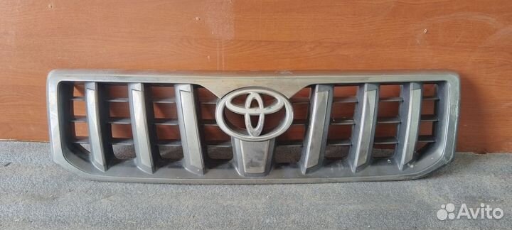 Решётка радиатора Toyota land cruiser Prado