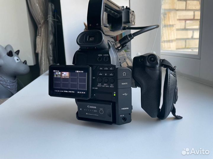 Canon c 100