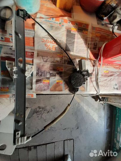 Стеклоподъемник mazda demio de3fs