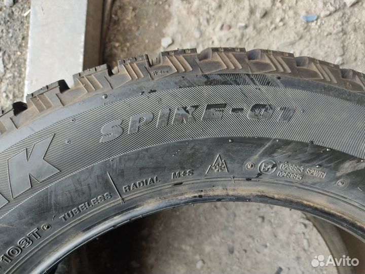 Bridgestone Blizzak Spike-01 225/60 R17 103T