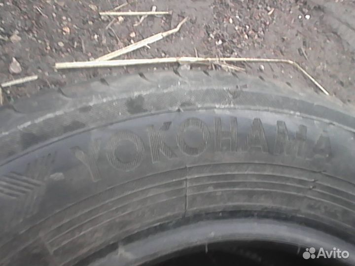 Yokohama BluEarth AE01 195/60 R14