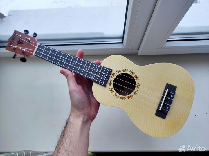 Новая укулеле