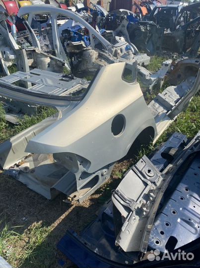 Volkswagen polo sedan заднее правое крыло