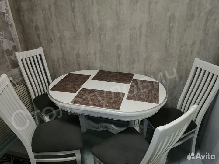 Столы и стулья