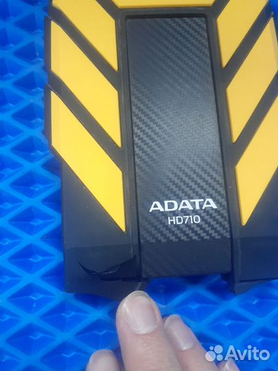 А) Внешний жесткий диск adata HD710 500gb(40342)