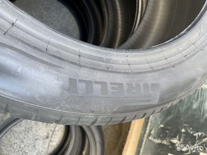 Pirelli P Zero 245/45 R19 и 275/40 R19 102Y