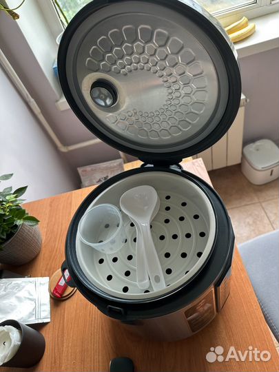 Мультиварка redmond