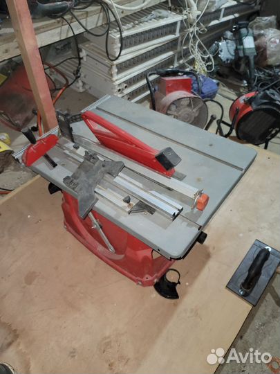 Стационарная пила Einhell TC-TS 2025/2 U 2000Вт