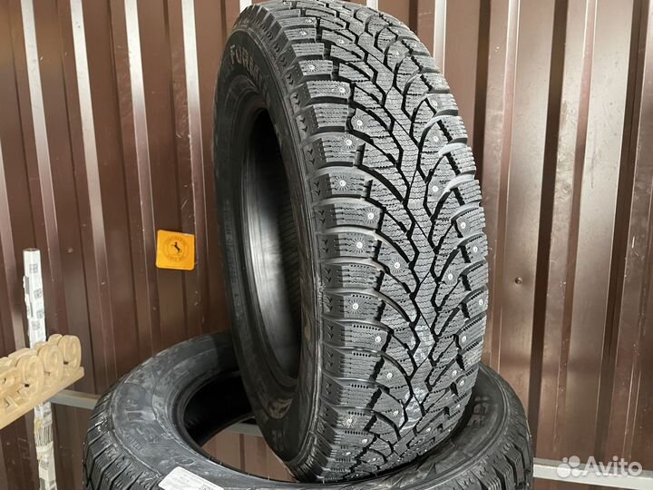 Pirelli Formula Ice 205/65 R16 99T