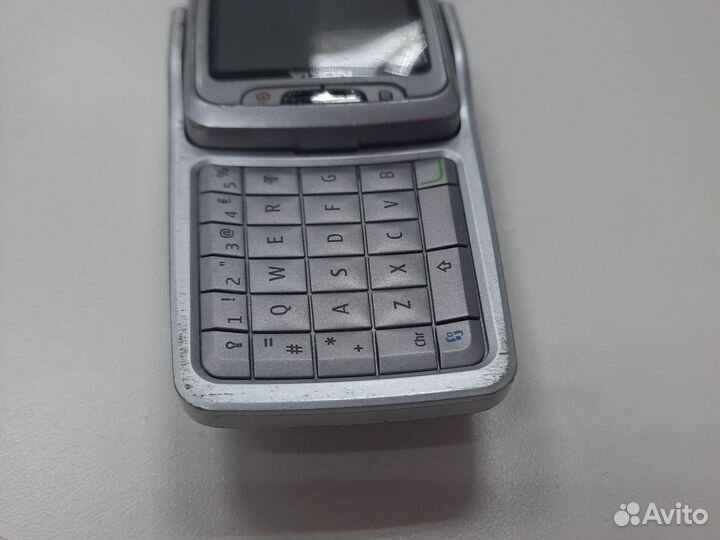 Nokia E70