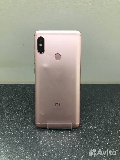 Xiaomi Redmi Note 5, 4/64 ГБ