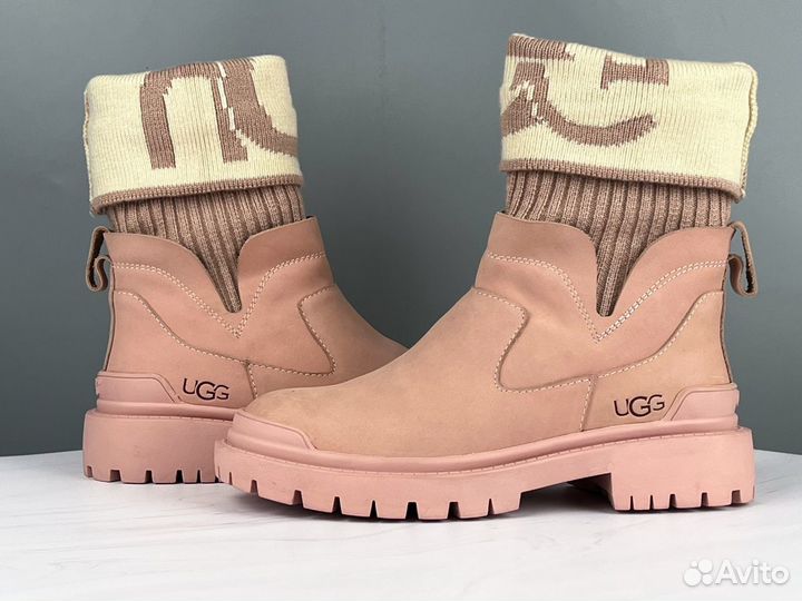 Ботинки женские UGG Martin Knit Pink