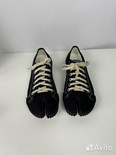 Maison margiela tabi black