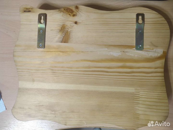 Декоративная вешалка