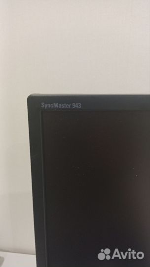 Samsung SyncMaster 943N, дисплей 19