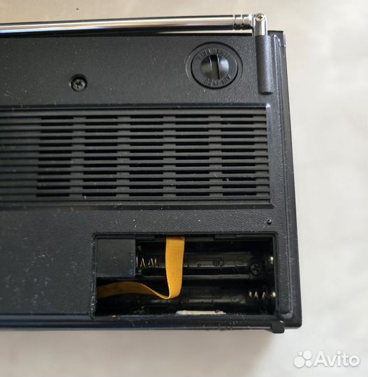 Радиоприемник grundig yacht boy 120