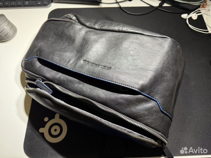 Сумка слинг piquadro