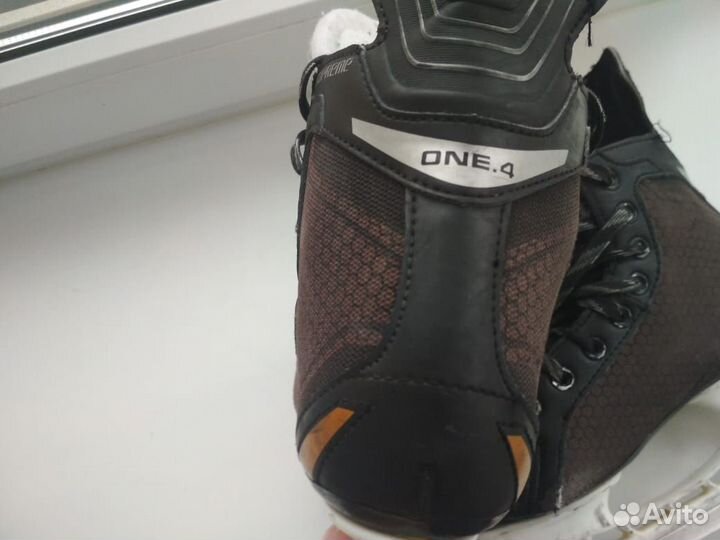 Коньки Bauer supreme one 4 размер 36,5