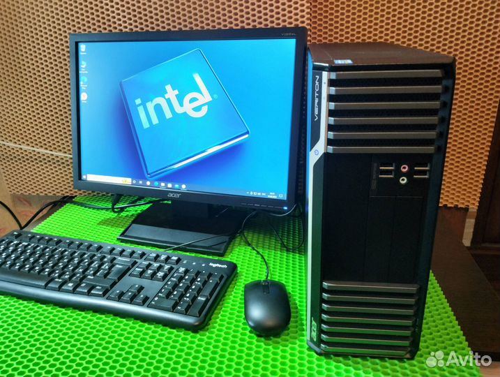 Компьютер с широкоформатным монитором i3