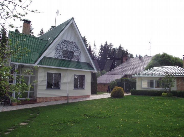 Дом 253 м² на участке 11 сот.