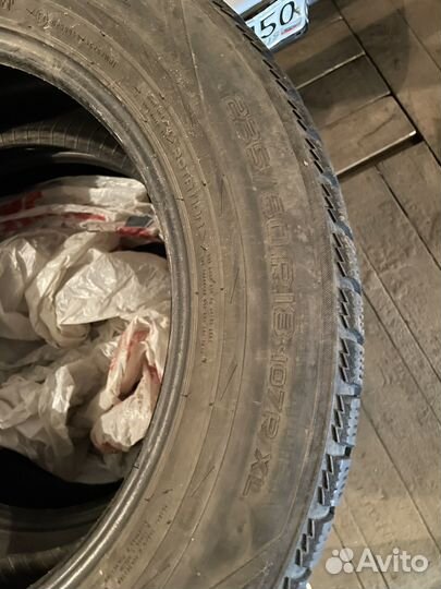 Nokian Tyres Hakkapeliitta R2 235/50 R18