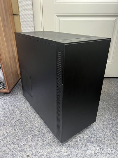 Thermaltake Suppressor F31 Black ATX