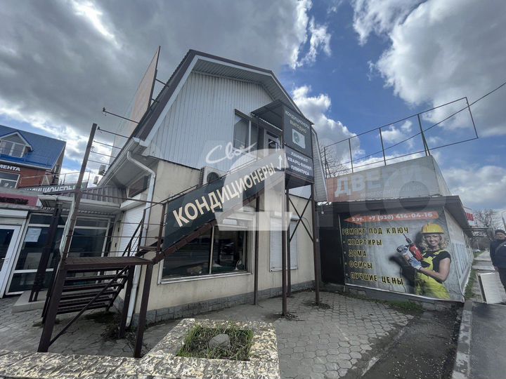 Торговый павильон в районе Леруа