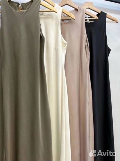 Платье черное s бронь