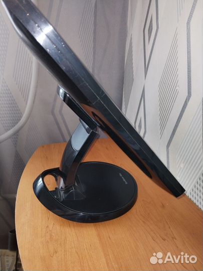 Монитор Samsung