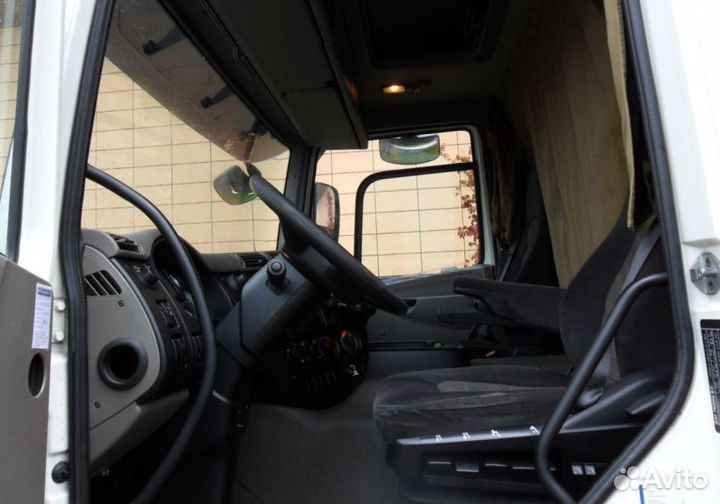 В разборке грузовик DAF,CF85 с 2006