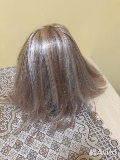 Парики женские