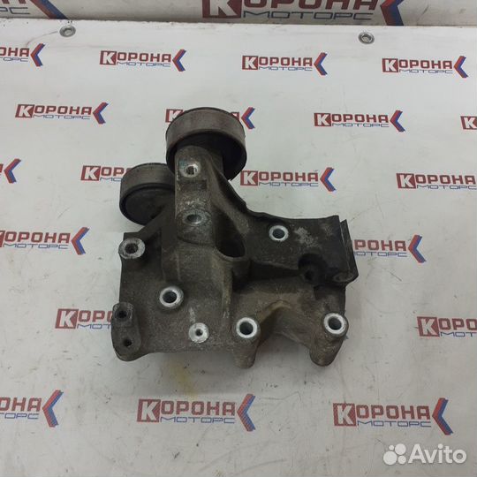 Кронштейн с роликами hyundai H-1