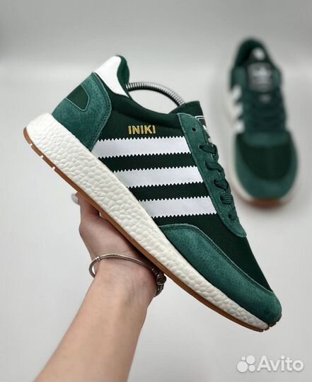 Adidas iniki