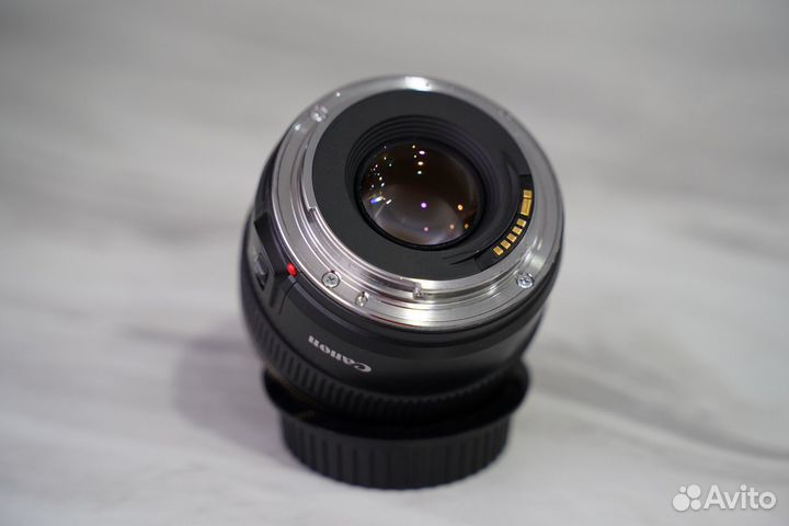 Объектив canon 50mm 1 8