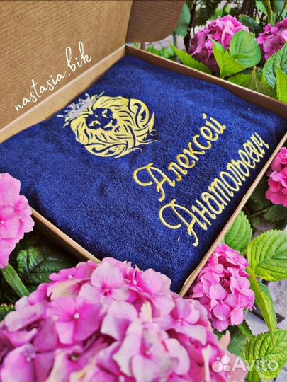 Халат с вышивкой