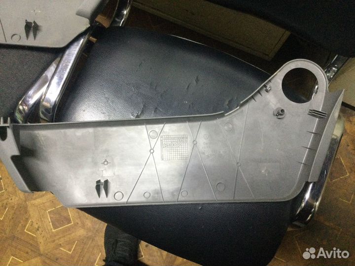 Облицовка обшивка каркаса переднего сиденья VW T5