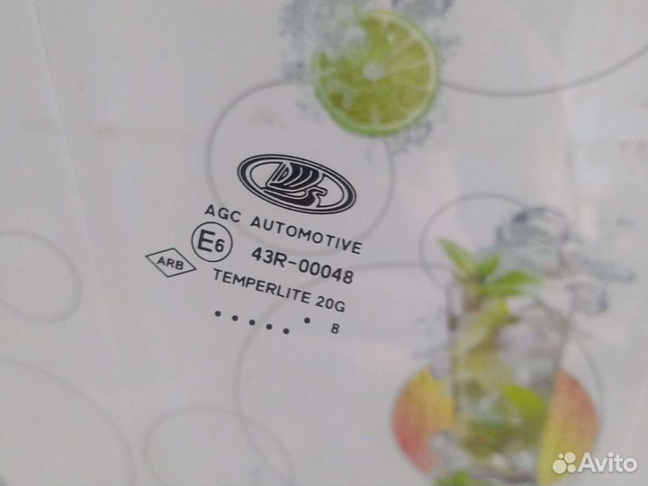 Стекло Лада хрей переднее правое