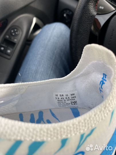 Футбольные бутсы