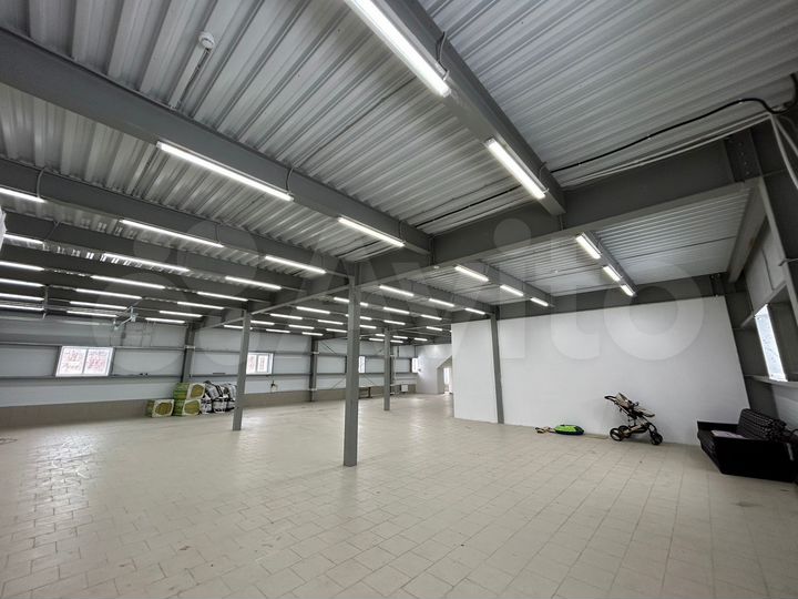 Свободного назначения, 425 м²